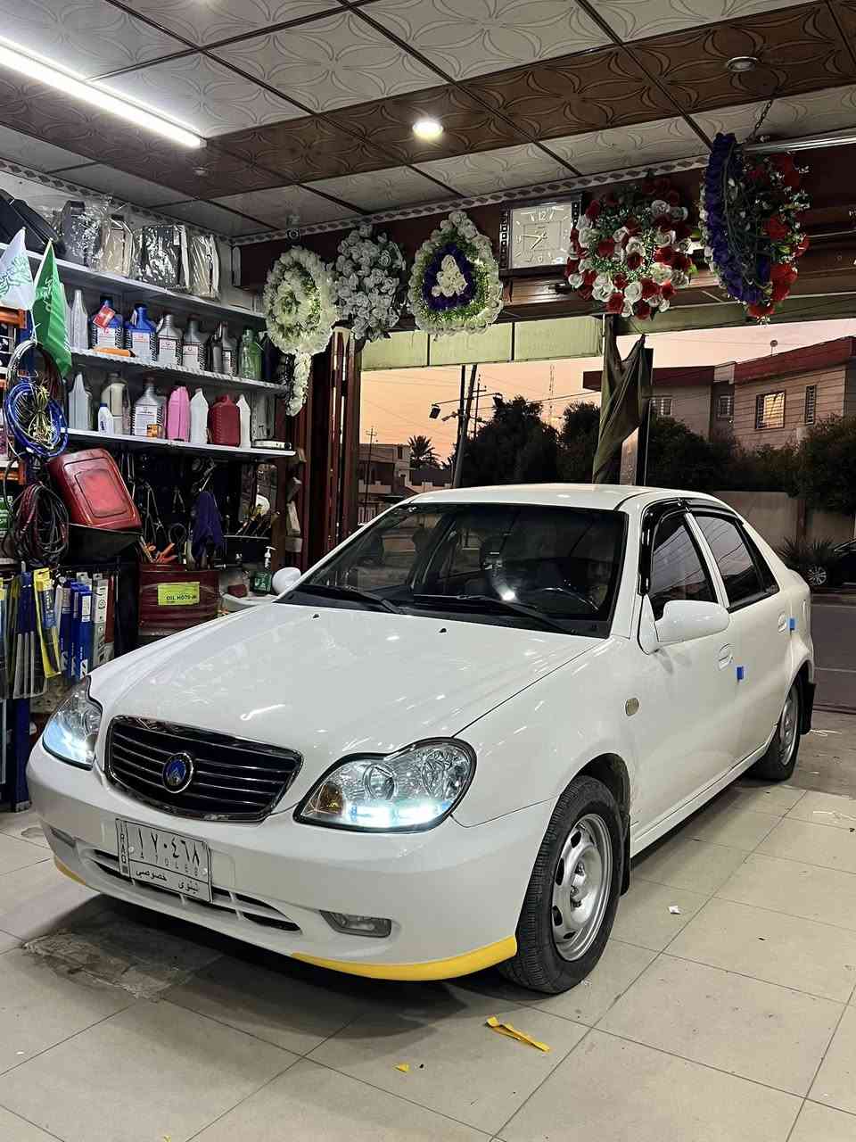 السلام عليكم 
للبيع سي كي موديل 13 قصه حديثة 
كير مكينه بشرط 
رقم الماني سنوية عظم 27
كابون بانزين موجود ورقي 
بيها 3 مكانات بارد فقط بدون صبغ او ضرر 
تبريد تدفئء بشرط 
طخم تاير جديد 🆕 
طخم امامي وخلفي جديد 
وايرمنية وكهربائيات بشرط 
مكاني موصل الايسر 
***********
واتساب موجود السعر 62 وبيها شويه مجال لشراي
