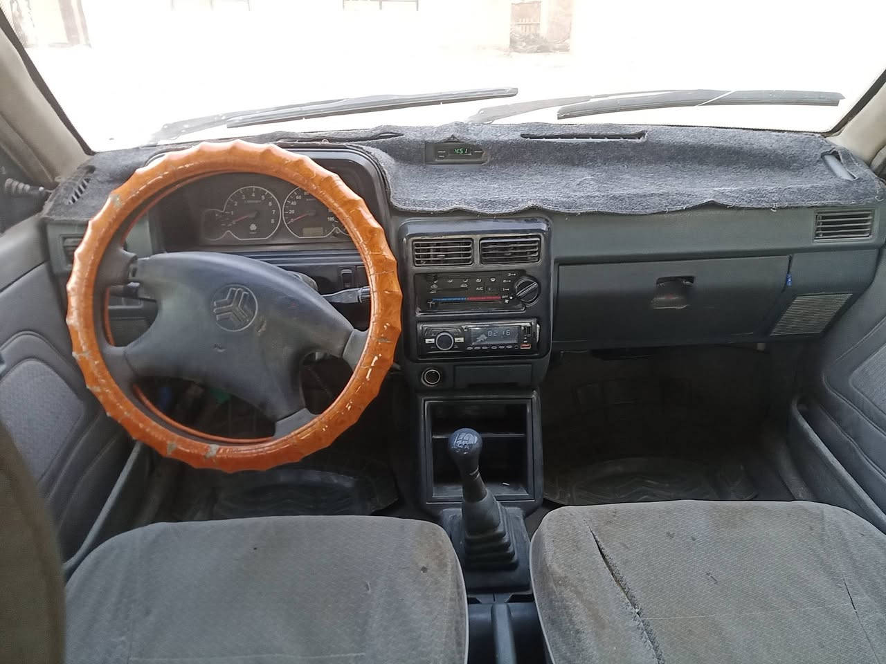 السلام عليكم سايبه موديل 2009 رقم نجف السياره جاهزه على اخر حبايه حداديه وكير ومحرك مكفولات لاتنقيص ولا تبخير وترايك وين مايعجبك والسياره احله من الصوره السعر 30 وبيها مجال. العنوان ابو صخير  سياحي 
الاتصال ***********
