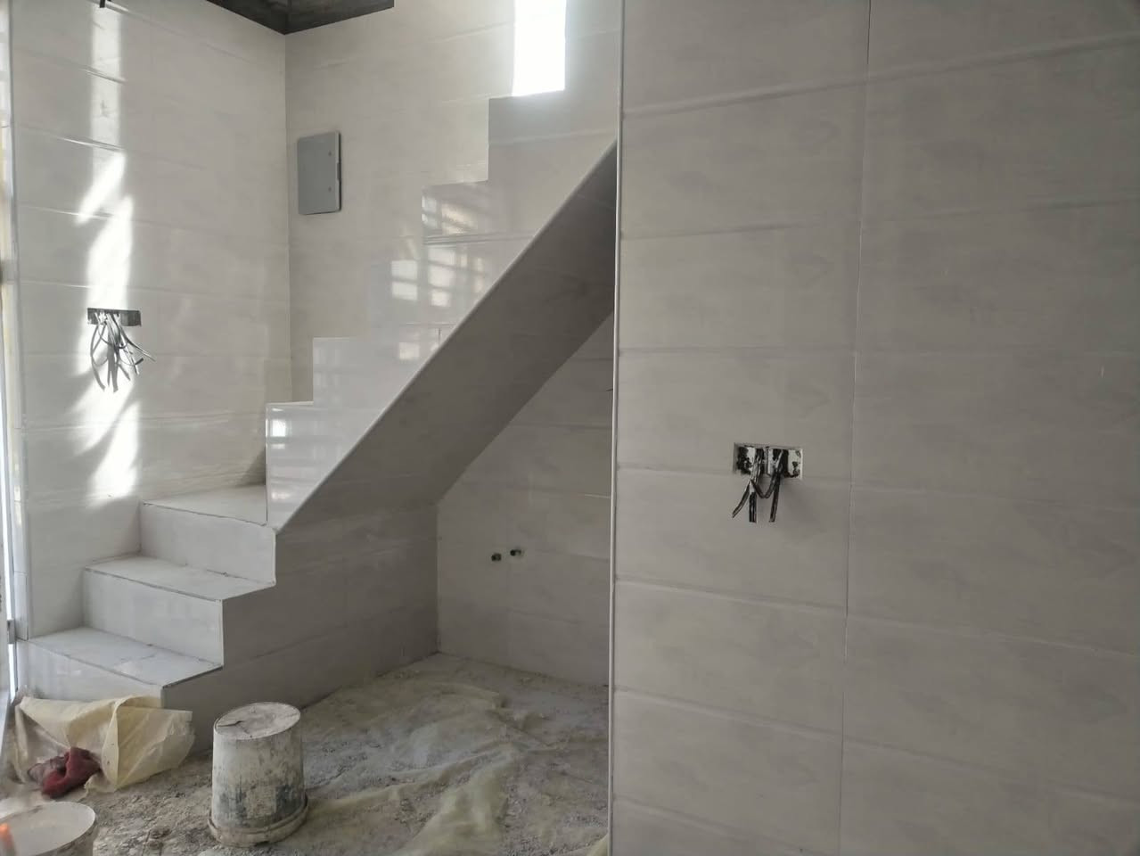 للبيع بيت 50متر بل نداء قريب على شارع كربلاء منطقة 52 قرب مدرسه بناء جديد صب كونكريت طابق واحد  السعر 50
***********
