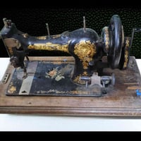 ساعات قديمة • غير شغّالة • باسليمانية