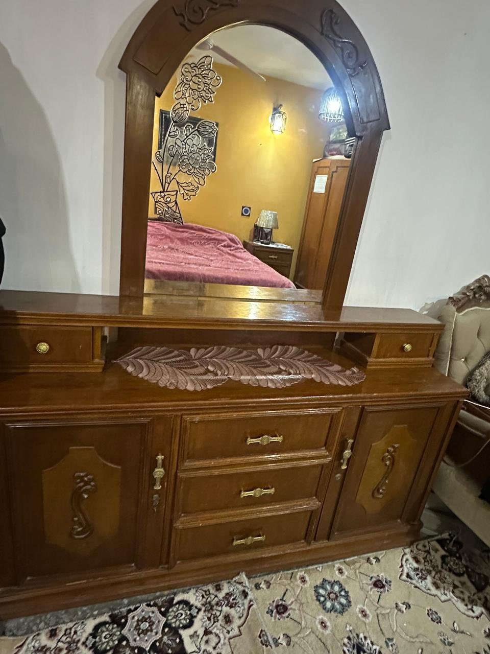 غرفة نوم مكونة من كنتور اربع ابواب مع كومدي عدد ٢ ثلاث مجرات مع ميز تواليت وسرير نفرين السعر ٦٠٠ الف بيها مجال


**إذا كنت صاحب هذا الإعلان وتريد حذفه لأي سبب، رجاءا أرسل رسالة إلى الدعم الفني**