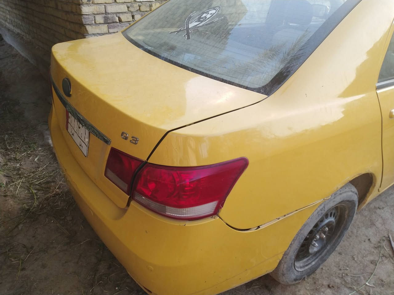 سياره بي واي دي موديل13 رقم انكليزي كايمه سعرها 35 وبيها مجال المكان حله قرب العلويه شريفه رقم موبايل ***********
