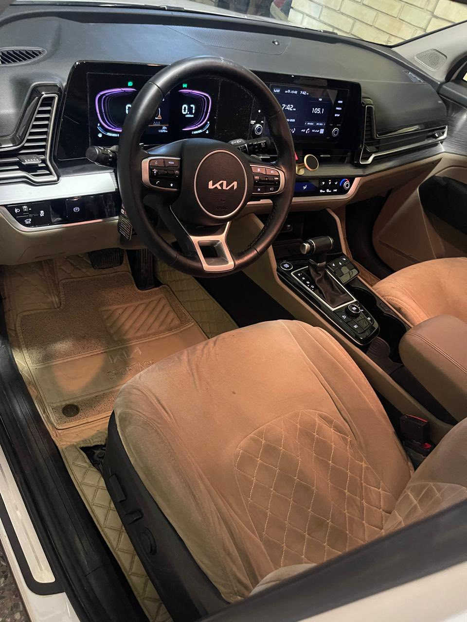 كيه سبورتج ٢٥ كفاله ماشيه ١١ الف فول موصفات قماره حديد استفسار ***********
