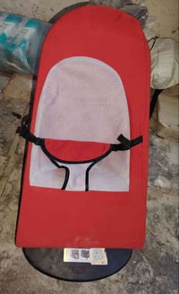 كرسي أطفال • جديد