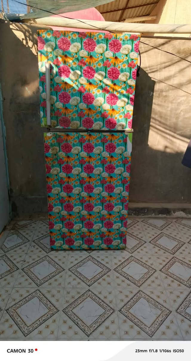 ثلاجة شغالة للبيع ١٠٠
للتواصل سماوة حي الحكم 
***********
