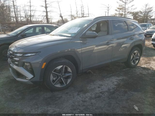 اعـــــــــــــلان مزايده علنيه 📢 )💥بيع مباشر $12,350
#بشرى_ساره_يمكن_الان_نقل_سيارتك_من_مزادات_الامريكه_الى_ميناء_العقبه_الاردن
للاطلاع على #سيارات أكثر الدخول الى الصفحة
📍 نوع السيارة اعـــــــــــــلان مزايده علنيه 📢 )💥💥💥😍😍
لاطلاع على #سيارات أكثر الدخول الى الصفحة
📍 نوع السياره  2025 HYUNDAI TUCSON SEL
📍 حالة السيارة : تعمل وتسير
📍 حجم المحرك 2.5L I-4 DI, DOHC, VVT, TURBO, 290HP
📍 عداد المسافة :5,197 ميل
📍تاريخ المزايدة : الاثنين 23/3/2026
📍السعر : حسب تاريخ المزايدة المذكور اعلاه
📍 يضاف عليها باقي العمولات والنقل
📍 الضرر والمواصفات حسب الصور المرفقه
📍 مكان السيارة : ( امريكا )
الشحن  #ميناء_العقبه
لراغبين بلمزايدة يسرنا الحضور الى مقر الشركة الرئيسي الساعه الرابعه
عصراً
يبدأ العمل من الساعة 4 عصراً الى الساعة 11 مساءً
🚗 | مع الخيون.. نُعيد تعريف الفخامة والموثوقية في عالم استيراد السيارات! | 🚗
العنوان :
#العراق_ميسان_العماره_عواشه_شارع_الدوريات_قرب_بيت_سيد_جبار
#للاتصال : ☎️*********** _ ***********
