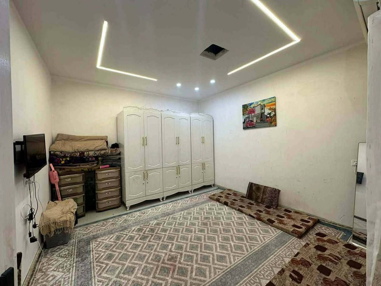 دار طابوا للبيع بناء حديث# طابق ونص
المحتويات
الطابق الأول؛؛؛ غرفة نوم عدد1 ومطبخ واستقبال وصحيات داخليه وكراج
الطابق الثاني؛؛ بيتونة كبيره مع تأسيس كامل للطابق الثاني ومجمع صحيات
المساحة (100)متر مربع
الواجهة (10)في(10)
السعر ٨٥ مليون مع مجال قليل
موقع مميز جدا على ساحه
العنوان؛ كركوك منطقة ال55 قرب موقف الكوسترات
مواصفات الدار؛ تبريد مركزي فووول مع سقوف مغربيه

لمعرفة التفاصيل 
الاتصال على الارقام التاليه *********** 
*********** 
للاستفسار اكثر يمكنكم مراسلة الصفحه))) 
ونتشرف بزيارتكم  ل(مكتب الاوس للعقارات) 
عنوان المكتب؛ سايدين كوباني المحافظه الجديده بالقرب من مجمع روان ستي ٢ ومجمع النجوم ٢
