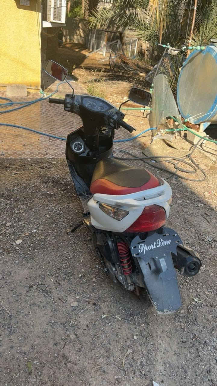 السلام عليكم ماكس ثعلب
اوراق بي 
مكفول كفاله عامه 
سعره 550 الف وبي مجال 
ديالى الحويش 
***********
