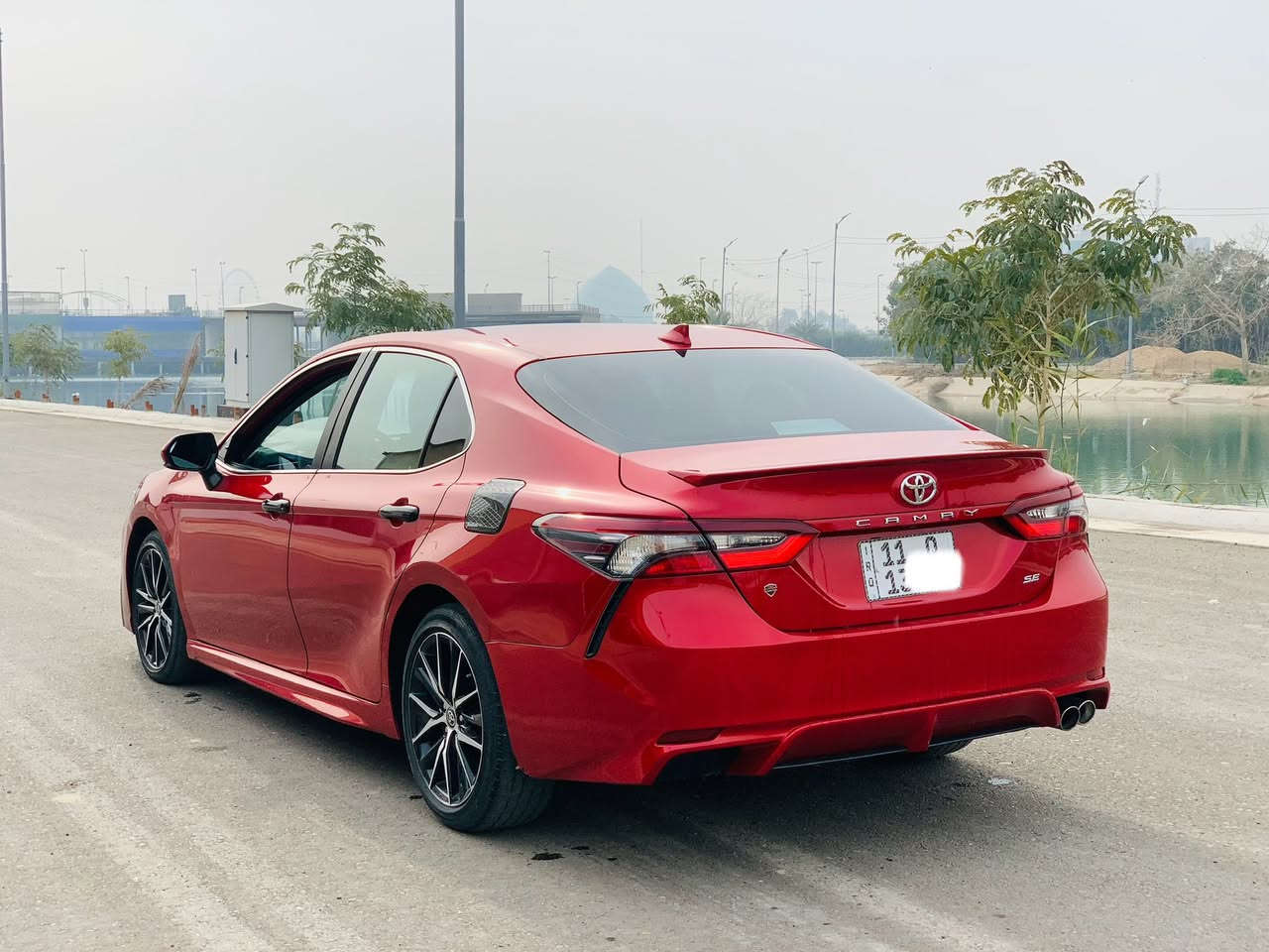 سلام عليكم 
كامري مديل 2024أمريكي 🇺🇸
الحادث :جاملغين وبنيد 
المواصفات 
ماشيه 20 الف بعدهي جديده 
فتحه 
كشنات جلد+كهرباء 
شاشه كبيره+كامره 
تخم تاير جديد 
شفتات 
تحكم ستيرن 
بسمي تحويل ثاني يوم 
حساس امامي خلفي 
تبريد ثلج 
بصمة أبواب 
فووووووول مواصفات 
السياره جديد بعمنه الكلامه 
السعر 185$ وماكو بهيجي سعر 
المكان بغداد 
رقم الهاتف:***********
