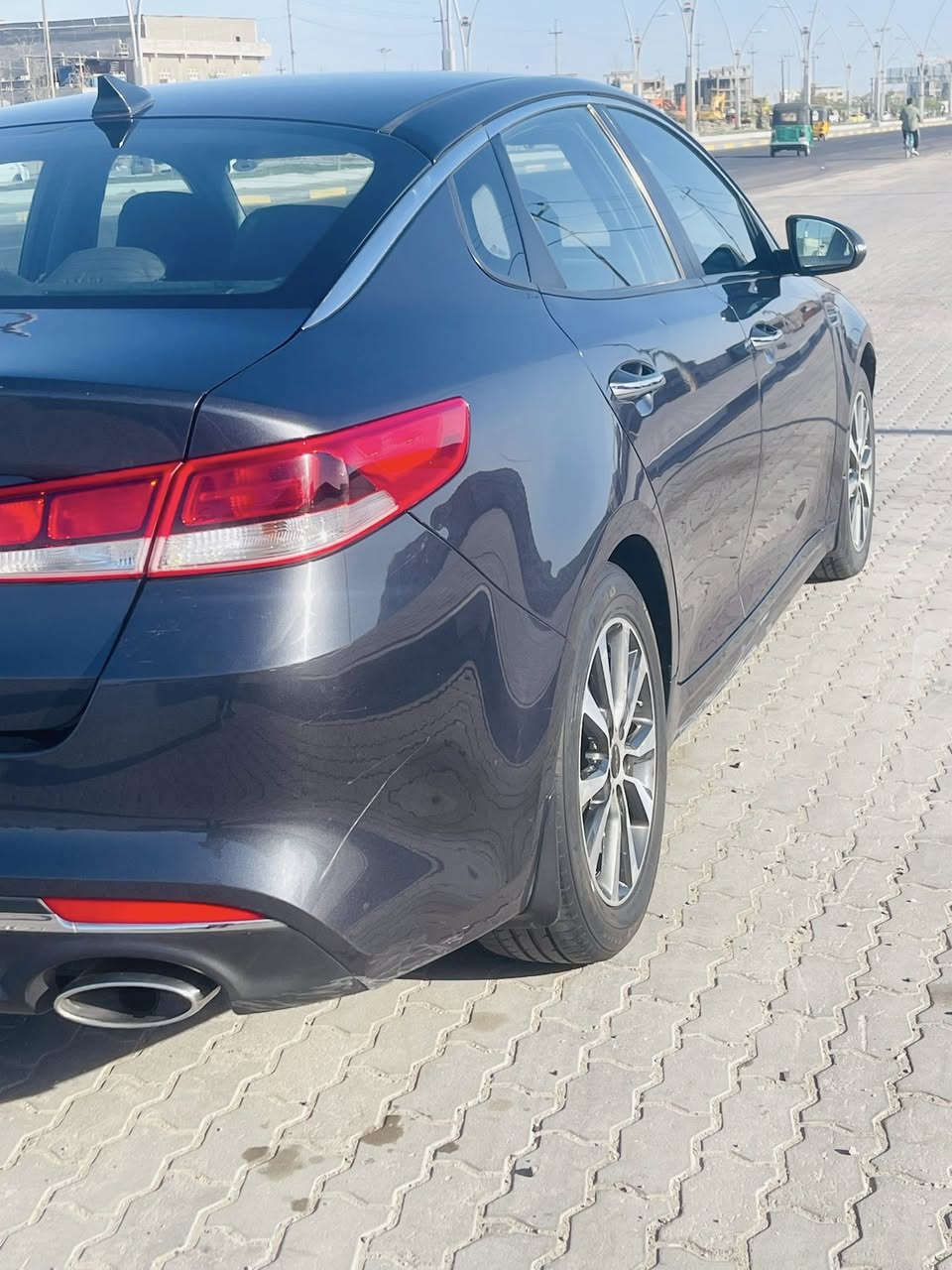 السلام عليكم كيا ابتيما مديل 2017 وارد امريكي السياره حادثه فقط بنيد بدون دواخل السياره رقم اربيل اتريد تحويل اتريد وكاله سنويه جديده لل 2031 ماشية 97 حقيقي السياره الباقي كفاله عامه لا صبغ لا ضربه كير مكينه خير من الله كير اي تي مكينه جي دي اي الون نفطي السياره استعمال شخصي وجديده بيع مشتعجل المكان البصرة صور الحادث مرفقة
هاتف /*********** متواجد وتساب وتصال 
السعر 127 وبيه مجال
