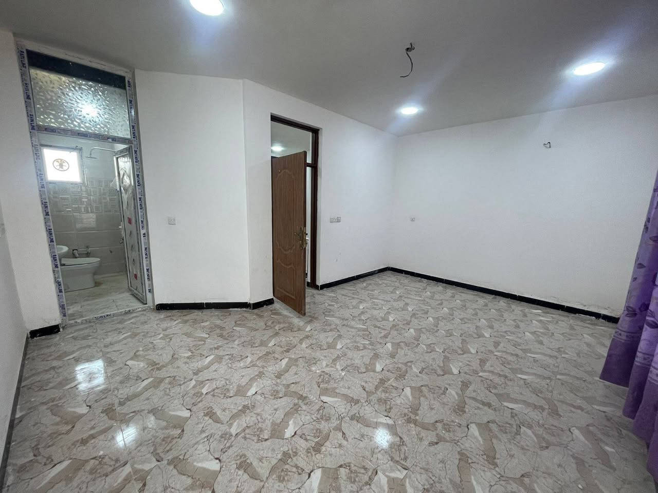 بيت للبيع في الدوره هورجب شارع البو دخيل مساحة 100 متر بناء طابق ونص بناء طابوك شغل درجة اولى نوع العقار طابو زراعي سند ٢٥ قرار محكمة سعر مناسب 
للاستفسار الاتصال 
***********
***********
