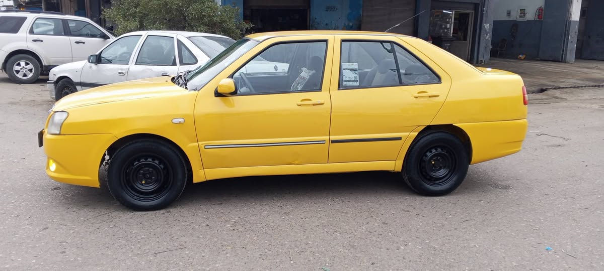 شيري كوين 2014 كير مكينه بيلادي بي عيب به شه رت سه نه وي و رقم تازه تا 2029 جوار تايه تازه جوار جام كاربايي ته ق و رقه به شه رت  هه موو كياني بيلادي به شه رت تحويل و وكاله خه رمه ي له سه ره دواي معمه له اكريته وه كارباي و ته بريدي به شه رت سياره ماله هي معراض و شت نيه  سعره كه شي 34 مجال
رقم*********** واتسابيش كراويه أربيل, العراق
