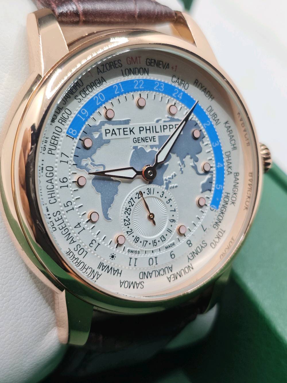 باتك فلب دولي سنتر ثواني منفصل 
سير جلد أصلي اميال لامينوس مكاني نجف متوفر توصيل جميع محافظات العراق مجاناً 