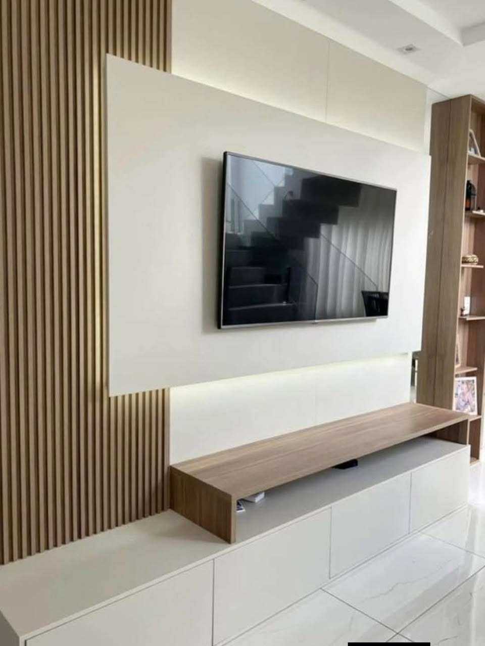 ✨نوفرلكم تشكيله متكامله من أحدث الموديلات لمعارض البلازما من الجبس وبديل الخشب والرخام

💥 بتصاميم جميله وإناره عصريه جميله  تناسب الصالات والاستقبال و غرف النوم  وبأنسب الاسعار

#الديوانية #عفك #نفر #ال_بدير

📩 للاستفسار والطلب:
يرجى مراسلة الصفحة أو الاتصال على الأرقام التالية:
📞 ‏‪***********‬‏
