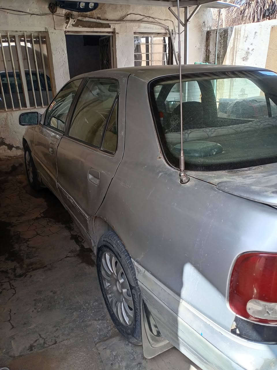 السلام عليكم سياره النترا للبيع موديل 94 سياره جاهزه سنويه 28 هزه جديده رقم ديالى  السعر 17 ورقه مكان بابل الاستفسار على هذا الرقم ***********
