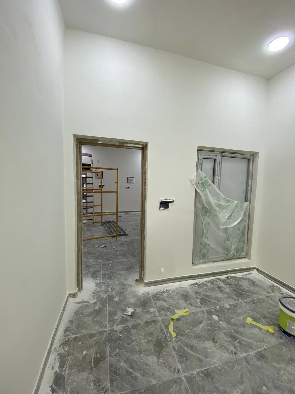 #اصباغ السلام عليكم صباغ داخلي خارجي تصليح طلس ديكورات  لتواصل ***********
