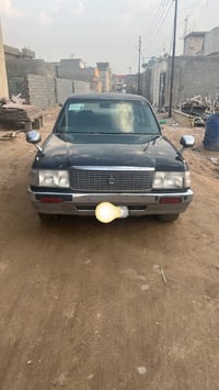 كراون ديلوكس • ٩٣ • رقم صدامي