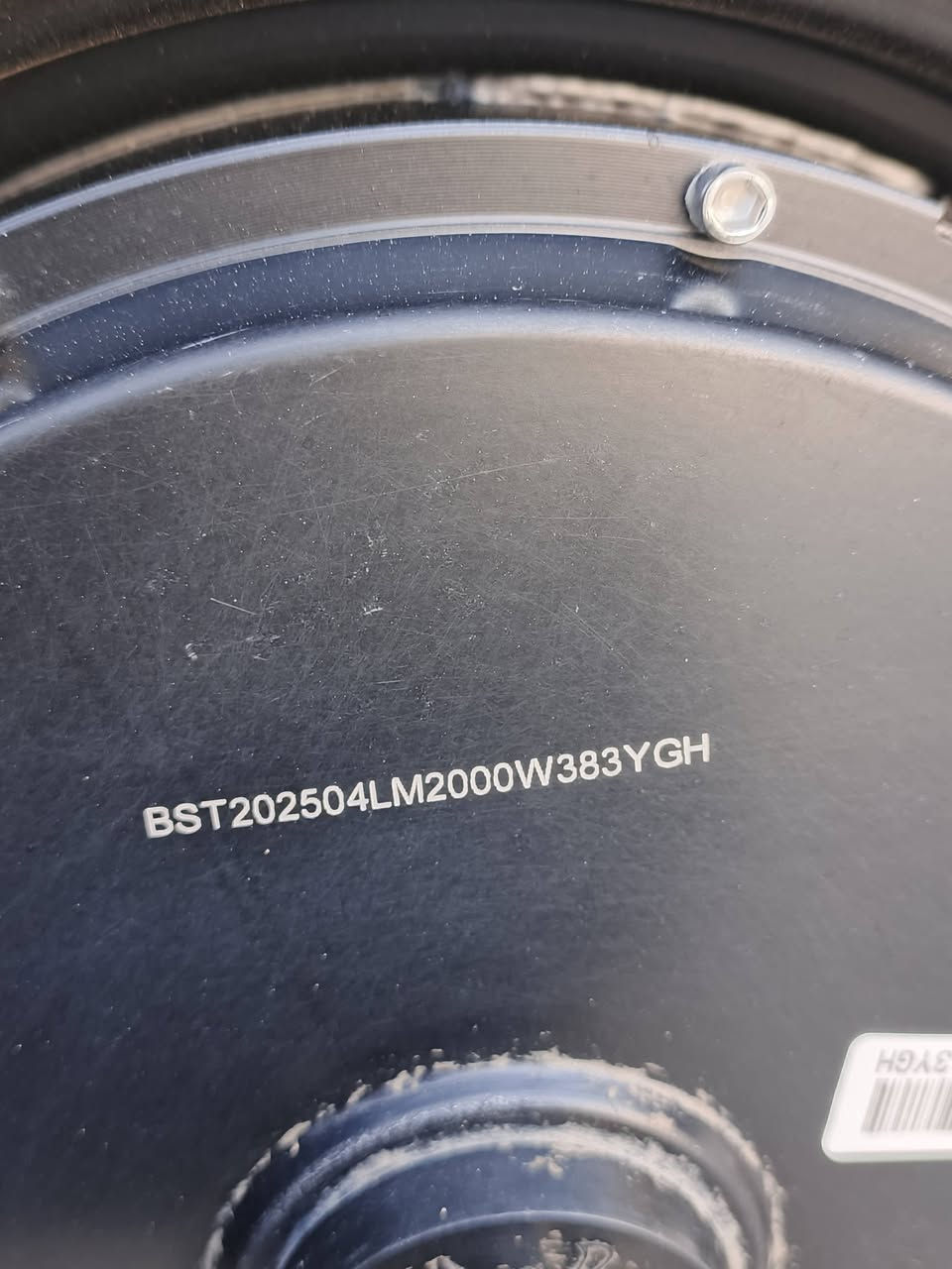 السلام عليكم للبيع تراوس السعر خاص 
واتساب ***********
