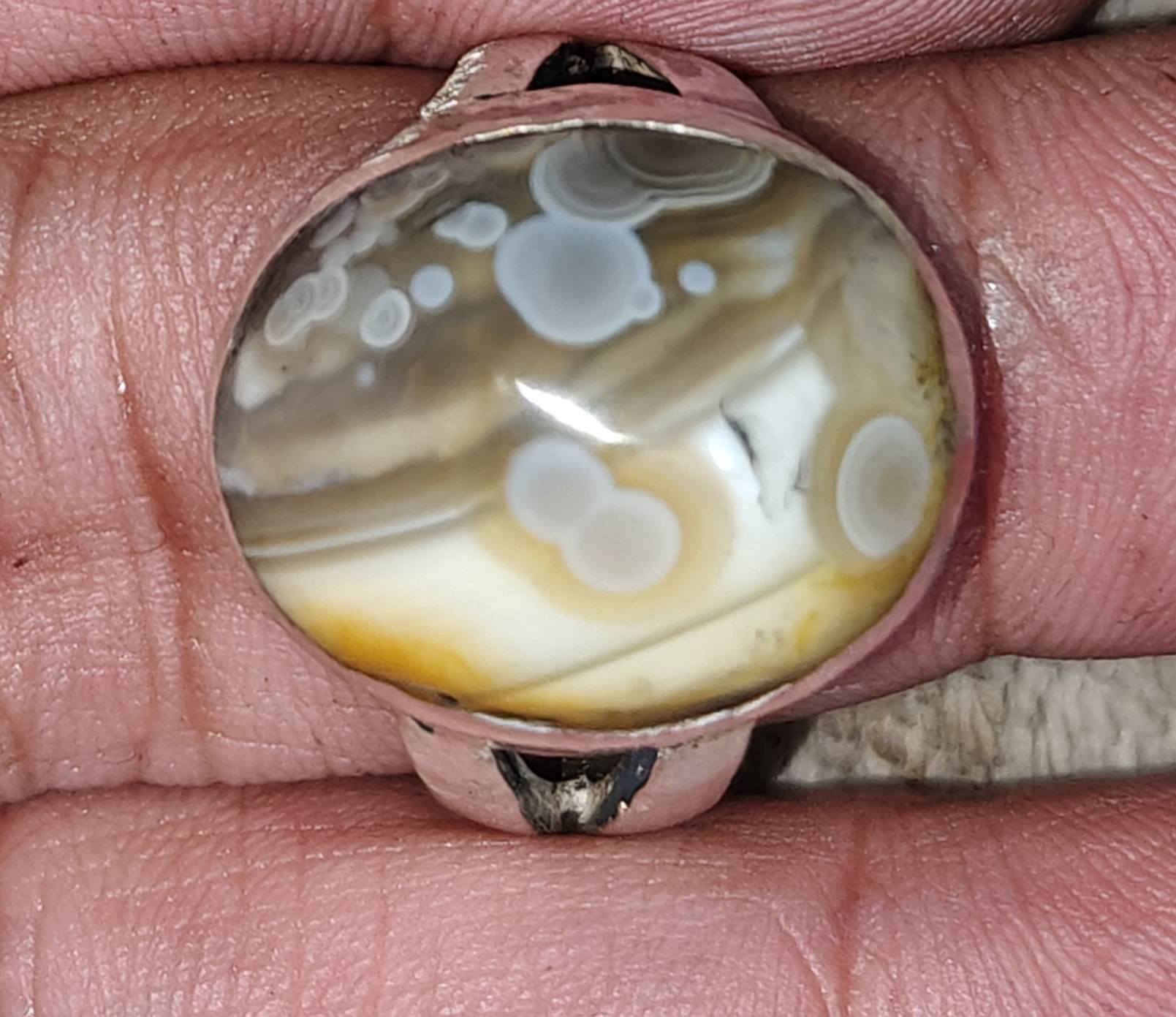 3 محابس سليماني سعر واحد 45 الف يوجد توصيل كافة المحافظات عنواني بغداد واي استفسار  مراسلتي على رقم الواستاب ***********
