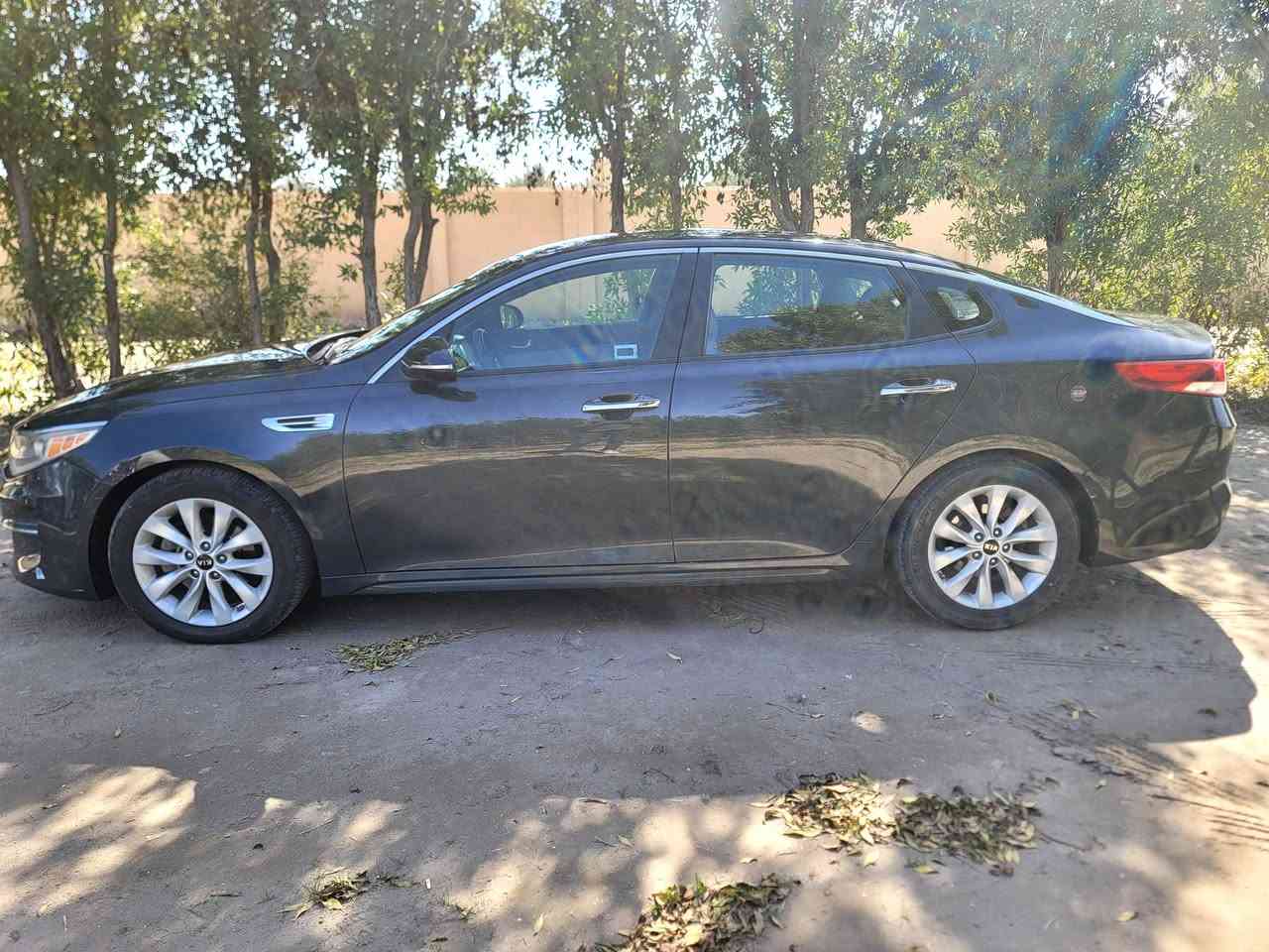 اوبتما ٢٠١٦
وارد امريكي بيهه قطعتين جامىغ وبنيد
رقم بغداد باسمي 
كير ومحرك مكفولات 
السعر ١٢٥
***********
***********
