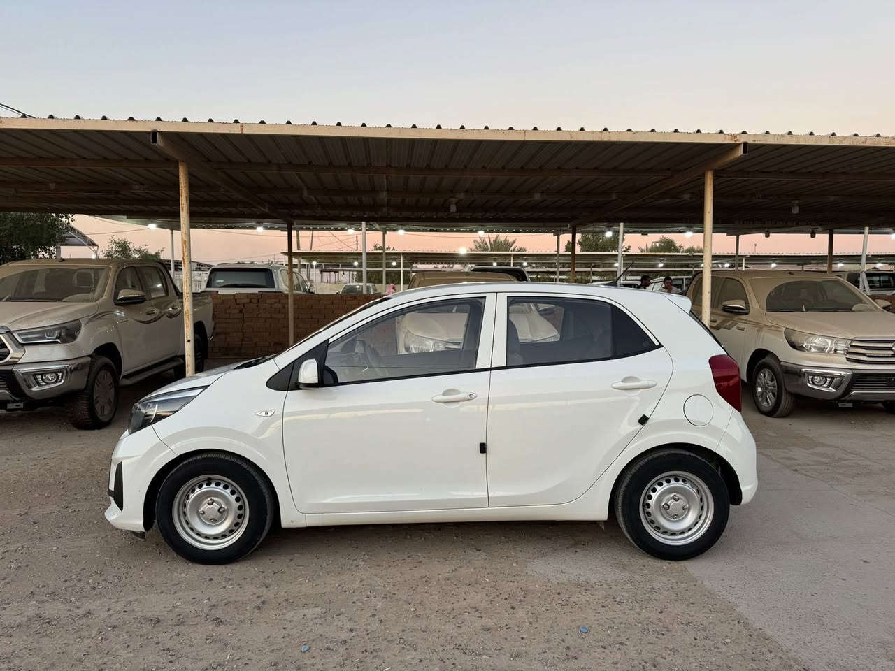 سلام عليكم كيا مورنك موديل 2022  تبريد  كله تمام مكانه السماوه بأسمي مداور ثاني يوم  السعر. 116 وبيها مجال بسيط  للتواصل ***********
