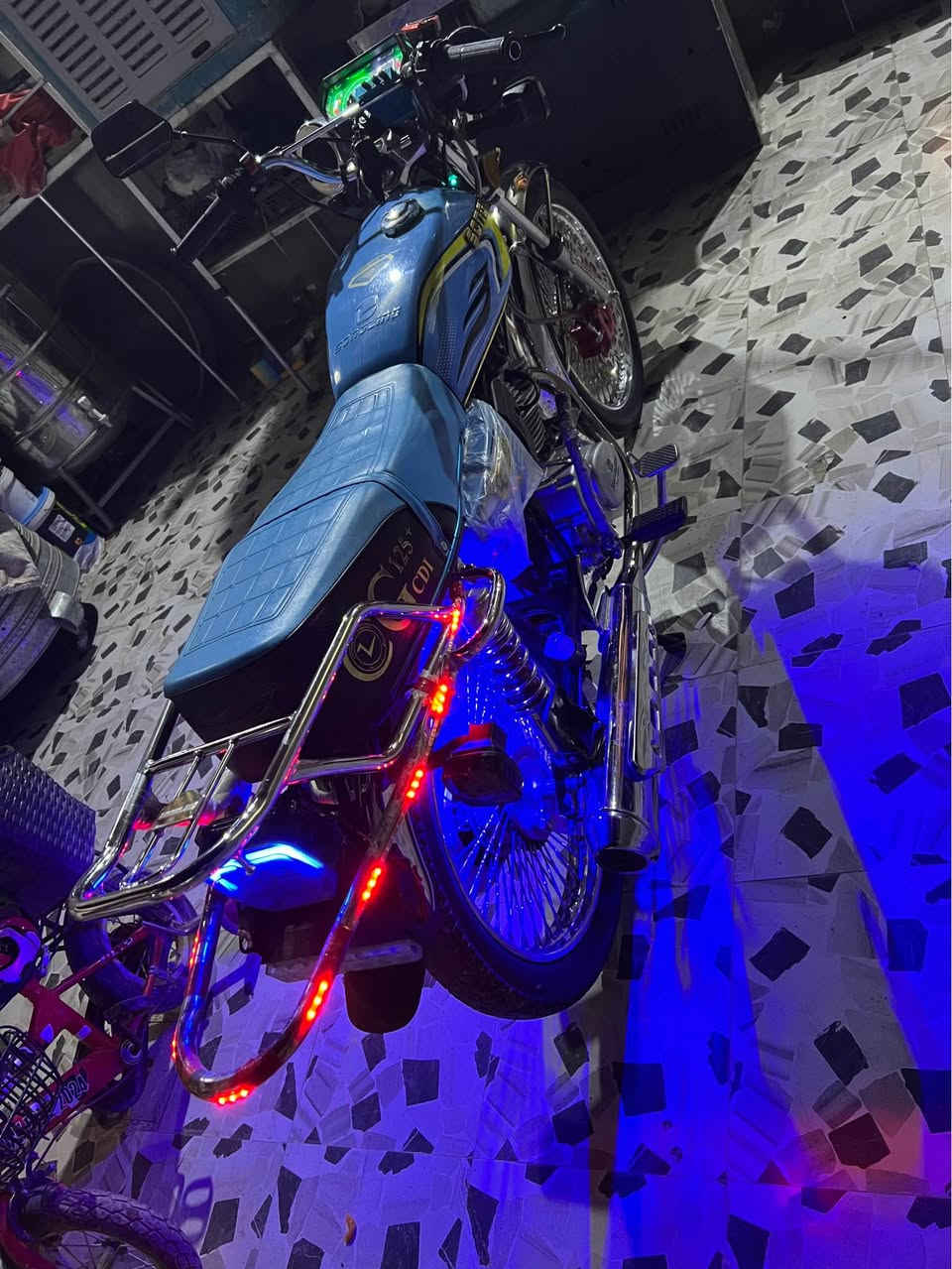 دراجه تايكر ٢٥ سعرها 625وبيها مجال قليل


**إذا كنت صاحب هذا الإعلان وتريد حذفه لأي سبب، رجاءا أرسل رسالة إلى الدعم الفني**