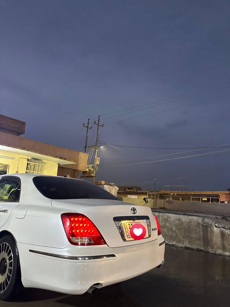 السلام عليكم ورحمة الله
أدوات _ أدوات 
سياره ماجسته مكفوله كصة سطح قماره فقط سياره جديده جداً ماتصرف عليه الف دينار ويل مارسيدس مشدود جديد جوبلسات السياره حداديه بلاديه جديده مواصفات محسن داخل اسود ملكي 
جنطه شفط 
مري شفط 
رادارات 
كامره 
حساسات من جميع الجوانب 
تحكم زنون بجم اصلي 
تدفء تبريد 
عكرب سلايت 
شاشه كبيره 
كامره بلادي 
كشنات اوتو خزن كهربائي 
جام اوتو 
تحكم جام وجنطه واناره من البصمه 
بردات اصليه سحب 
علامة كراون عند فتح الأبواب 
جهاز أناره داخلي كراون اصلي 
سياره مال جناي متعوب عليهه 
المكان صلاح الدين  قضاء الدجيل 
الاستفسار الرقم
***********
