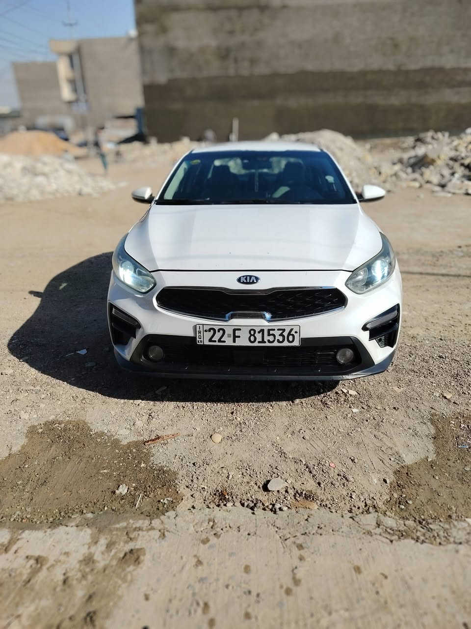 سياره فورتي 21 امريكي
ماشيه 95 مايل
حادث موضح بالسونار 
بيهه بارد بالحاملغ الخلفي على كد شبر 
سياره بيهه راجز ومبدل كازكيت 
الكير فقط مبدل جنبه لاغير 
السعر 132
العنوان بغداد الغزالية
***********
