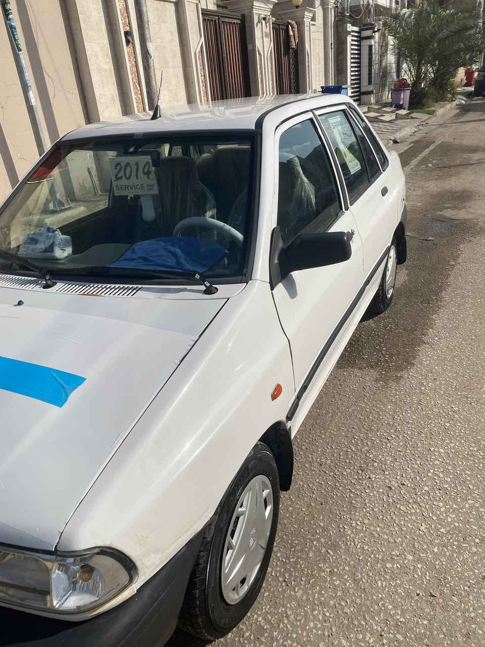 سلام عليكم سايبه البيع مديل 14 
سياره بيه باب الصدر مبدل فقط باقي كفاله من خياس من حادث  تخم تاير جدبد كير محرك مكفول سستم سمعات * راعيه يريد مداور  
مكان سياره نجف حي كوفه  اتصال وتساب ***********
