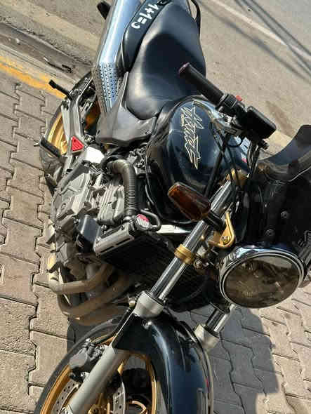 ماتور هورنيت 600 شرت كبس شحن قتره سبوخي نيه مالي دوسته بس تايي دواوي اويت شوين كركوك كاربايي كامل ايشكات 47 هزار روشتوه جركي تيا نيه سعري 20 مجالي كم  ببلاد كاتمه ***********♥️
