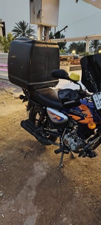 دراجه بوكسر مرقم ب أسمي رقم بغداد موديل 21 كهرائيات كله شغال  ملحقات ج...