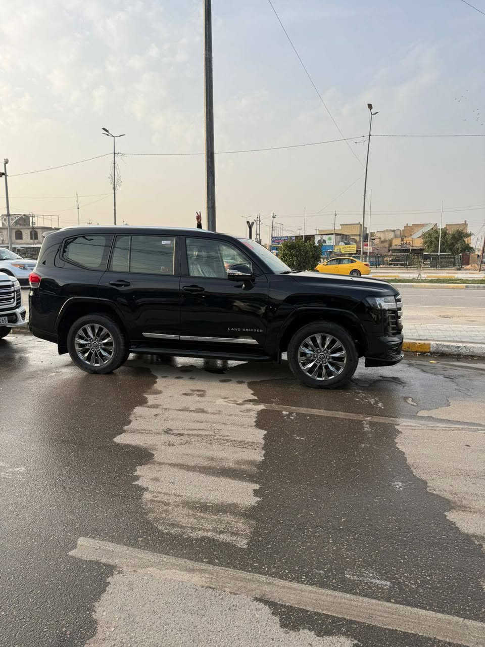 لاندكروز 2024 بريم اصل لمتد زيرو ماشيه 3000 الف فول مواصفات لمتدد بلاد خمس كامرات محيطيه مغلفه بيبيف ضمان 10 سنوات كفاله من جكت البره وضع الشركه رقم ربيل تريد وكاله تحويل حاضر سعر 715 ورقه بصمتين محرك 4000 تنفس طبيعي ***********
