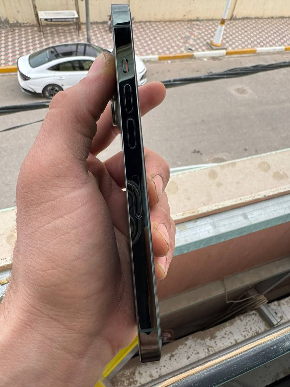 ايفون 13pro مني ذاكرة 256بطارية 82 نضيف بلادي   متوفر ***********
