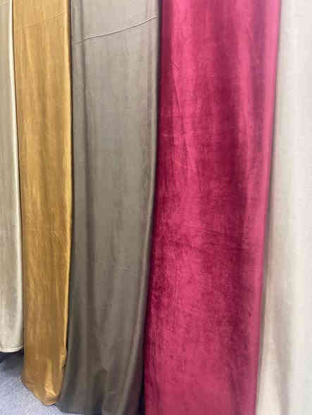 🪄 بردات قديفة فخمة
• القماش: قديفة ناعمة وراقية
• القياس: 3 متر عرض × 3 ونص طول
• الموديل: سفيفة بديلة للحلق، ويتوفر حلق هم حسب رغبتك
• السعر: 20 ألف فقط
• مناسب لكل غرف البيت وبجودة ممتازة.. توصيل جميع المحافظات 
للطلب والاستفسار دايركت وعلى هذا الرقم *********** وهذا باب رزقي ارجو رفعك المنشور
