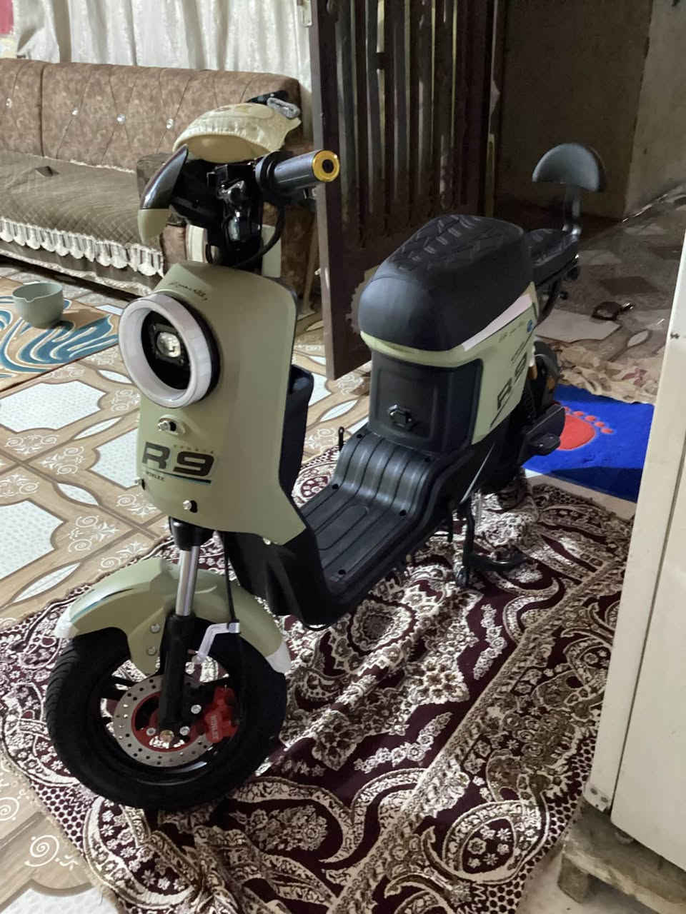 دراجه شحن ار٩ دراجه كامله برغب ما عوزه شركه ونلي صارله شهرين طالعه من وكاله الكرار دراجه متعوب عليه مكاني ذي قار شراي خاص


**إذا كنت صاحب هذا الإعلان وتريد حذفه لأي سبب، رجاءا أرسل رسالة إلى الدعم الفني**