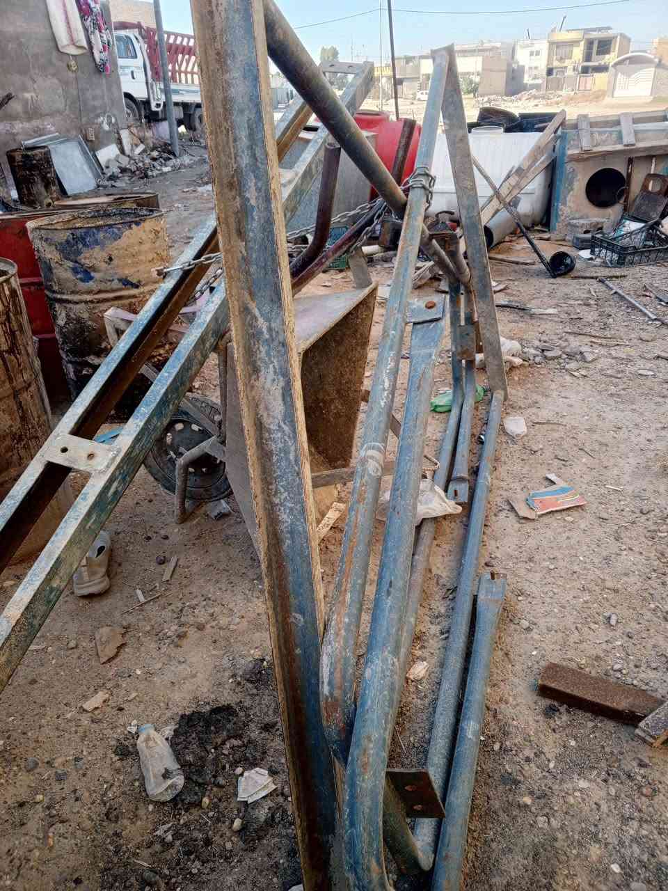 عندي ونج يطالي للبيع كامل سكلة عربانة واحد السعر ٥٥٠ قفل بغداد التاجي  ***********.   ***********
