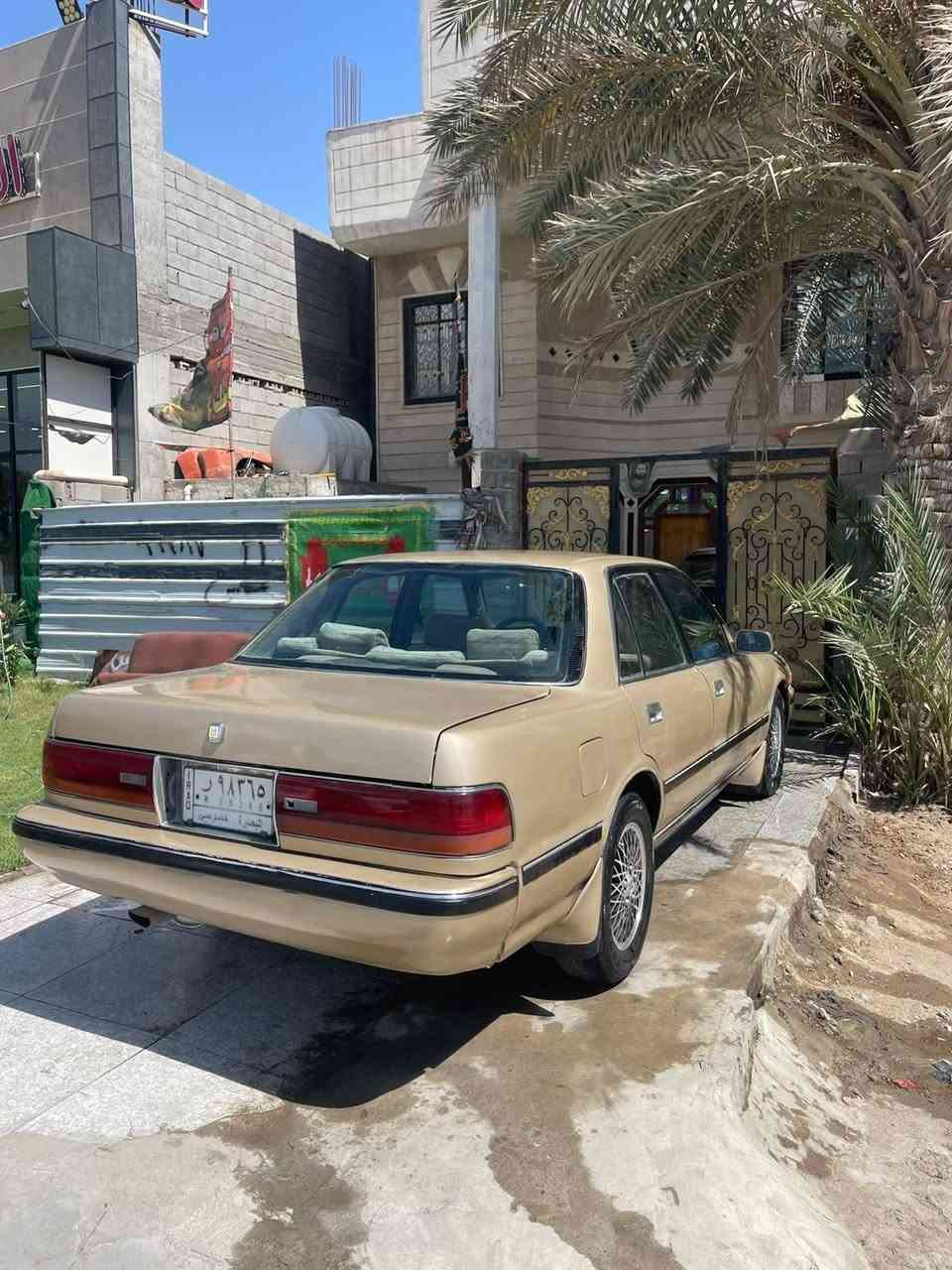 كربلائي للبيع
موديل 91
مكينه كير شرط
عنواني بصره زبير 
السعر 45 بيهه مجال
***********
