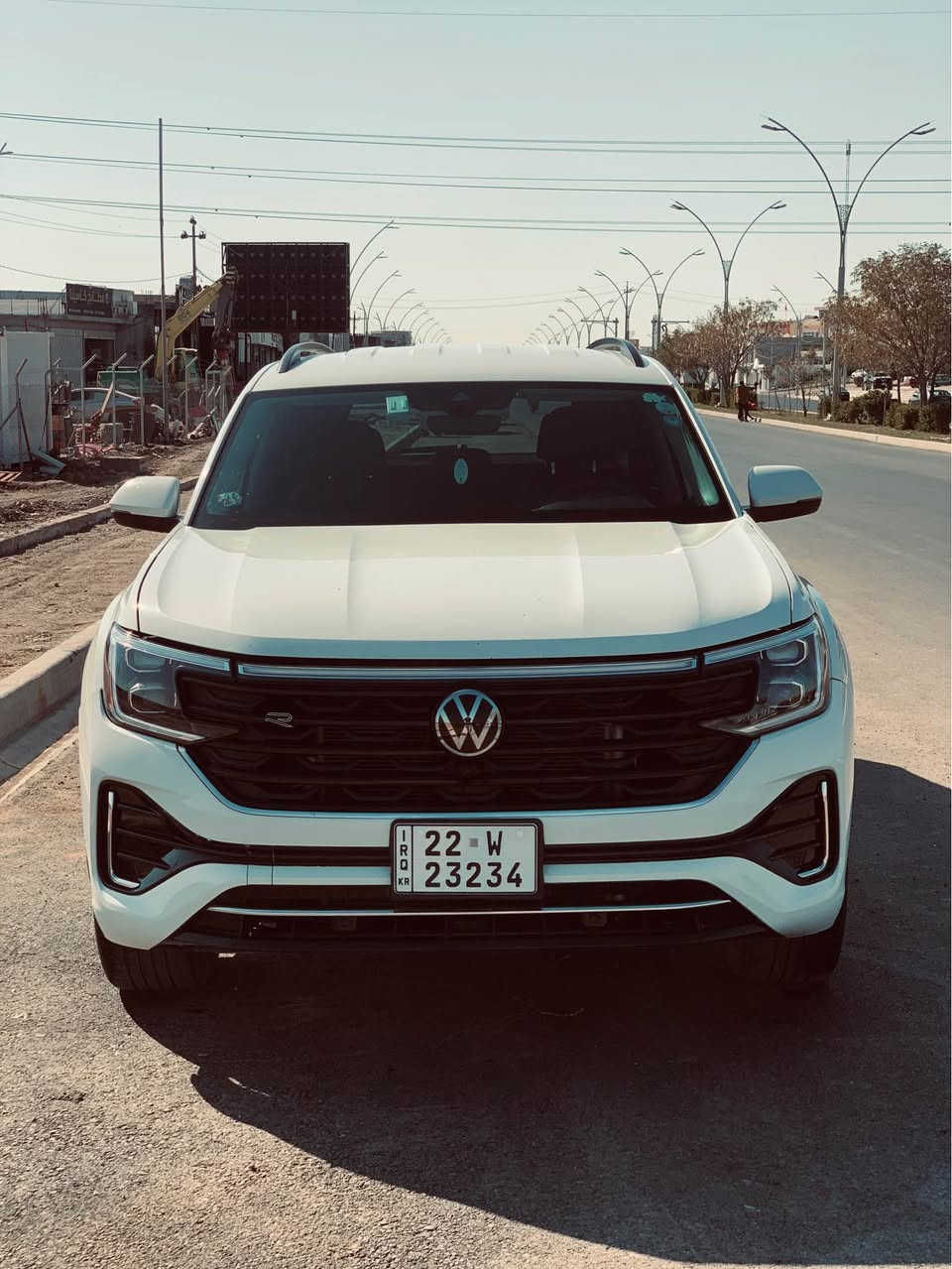 فوكسواگن ئةتلةس موديل ٢٠٢٥ مواسفات se
24 ميل روشتووة
سةيارةيةكي زور جوان و بي كيشةية نقوستاني نية هةموو شتي بة شةرتة
بونيت و جاملغ سبوغة  توزيك تعديلاتي هةية
ايرباك سوكان و شانةكان تةقيوة 

بةسمة-شعال
جوار دةرگا بةسمة
سندوق شفت-سندوق شاب
رادار 
كوشن جلد و تبريد و هيتةر و كارةبايي
٤ مودي لي خورين
سوكان شفت
لايت ليد
بريك بةسمة
٧ نةفةري
اوتو ستارت و ستوب
وايرلس جارج
سوكان هيتةر
تبريد مركزي
بردةى بيلادي
زور مواسفاتي ترر

مةكينة ٤ بستووني توربوية
هةزة و سةنةوى نوية
سعري 232 وةرقة و مجال
*********** أربيل, العراق
