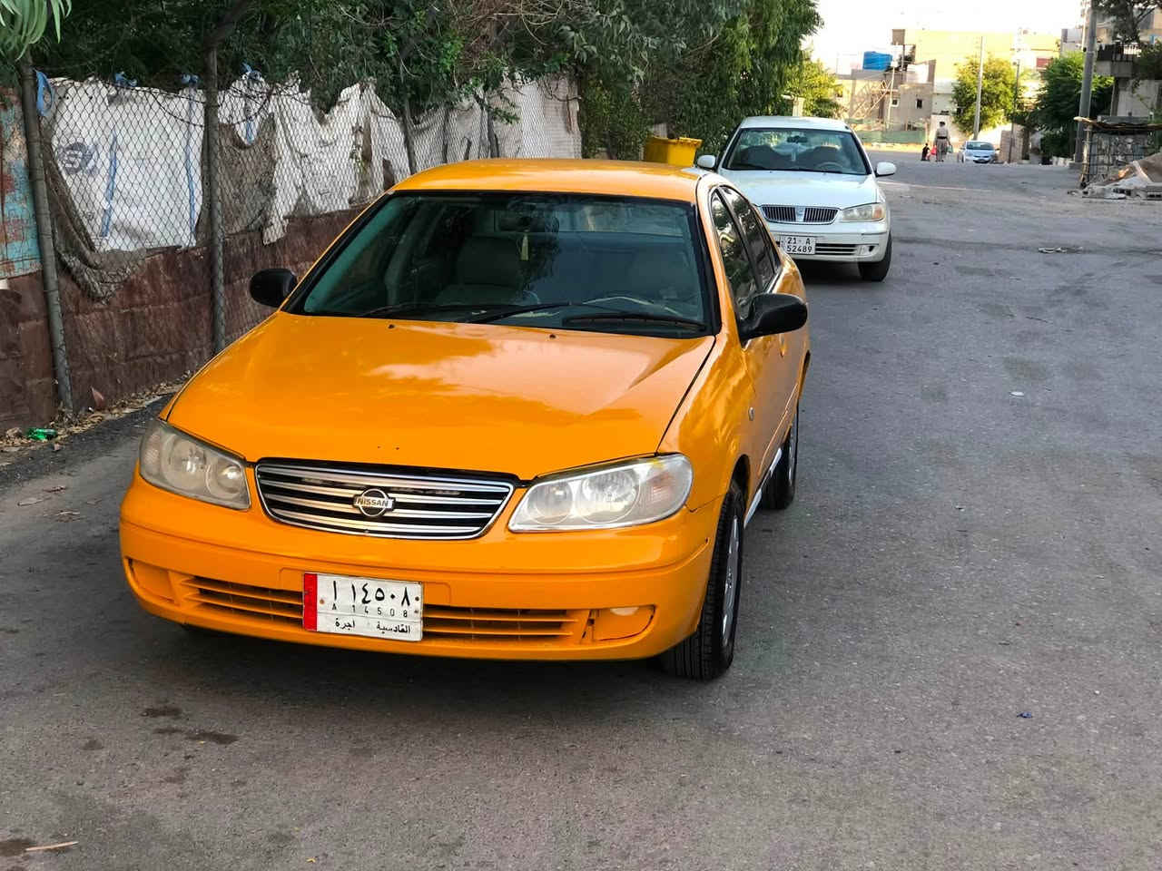سەنی
مۆدیل2001

سەیارەکە ڕەقەم و سەنەوی بە شەرتی حاسیبە

لیدراو ھڵگەڕاوی بە شەرت

گیڕ و مەکینەی مەزبووتە

کارەبای مەزبووتە

جوار تایەی لۆکێ لەسەر 

***********
