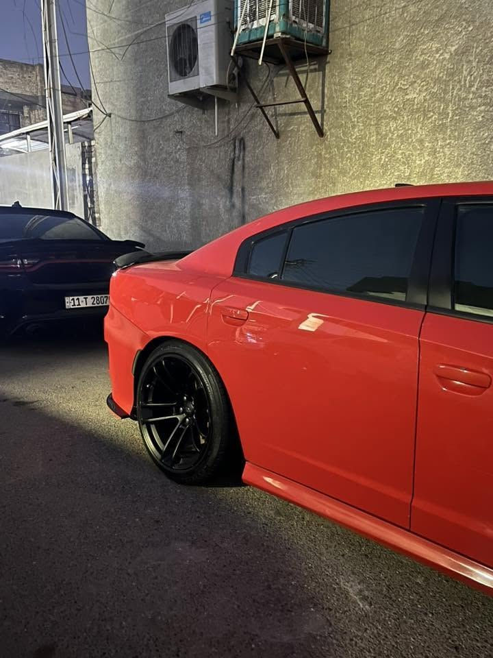 السلام عليكم بيع او مراوس حسب القناعه 🛑
‏
Dodge Charger R/T MAX super truck back 
2017السياره لون برتقالي مميز 🧡فول موصفات مزوعه رقم نجف وكاله عامه بأسمي تحويل مباشر  السياره حادثها بنيد وجاملغ وباب سائق ولغد وشاصي راجعه سستم بلادي حته القياطين يعني بيها بنيد وجاملغ وباب بأمريكا بالعراق صبغت الباب خلف السايق والجاملغ الخلفي توحيد لون فقط ومن الصندوك للجاملغ مال عبري كفاله من الصبغ فقط بارد اثر طخات بسيطه وباب الصدر انفتح لان بدلت رمايد فقط 

الموصفات :
فتحه سقف 
شاشه كبير كار بلاي 
شفتات ستيرن 8 سرع
كشنات جلد فول كهرباء ومساج وتدفئة وتبريد وخزن ميموري
المقصوره الخلفيه vip كشنات تدفئه حامله أكواب لدات ومطعم بالكنتارا الاحمر وجكمجه وسطيه 
تبريد قطعتين
مري قلاب وهيتر 
حساسات خلفيه وكامره دواره 360°
انضمه قياده سبورت و ايكو ونورمال
تشغيل عن بعد +فتح الصندوق عن بعد
ترحيب عند فتح الابواب
كشنات حضن 
تدفئه ستيرن 
نضام فتح ابوب المنزل الكهربائيه من داخل السياره
سستم سماعات الباين صوت وصدى خرافي

المصاريف والاضافات الي ع السياره:

سستم كامل داخل السياره فورجت اصلي 
اكزوز كات باك اصلي
شوته وكاله الزبيدي اصليه كاصها من قطر
لد امامي اوركال متغير متحرك واشاره باللد و وشمه بالمازدا
وياله وايد بدي اصليه بس الوياله ب 10 ورقات
فجوج 6 بستم SRT وخلفي 4 بستم
برمجه مراوح وعزم السياره وتقليل صرفيه وفاتح فصله وسرعه السياره صاروخ 🚀 
السياره عليها ادامه كامله من المحرك للفيتبم
إضافه لد دشبول متغير متحرك 
دركه كنتارا SRT
شعار دشبول SRT اصلي حديد
وعليها باتري جديد ومبدل دهن جديد امزويل وفلتر دهن وفلتر شوته وفلتر تبريد ومفوله سوبر السياره يعني صاروخ 

السعررررر (((( 160 ))))عليها غرامات مليونين و 500 🚫🚫ينزل من سعر السياره 🚫🚫مكاني بغداد 

الي ميشتري يترك كلمه حلوه بالتعليقات ويلكه الأفضل ان شاء الله اسف ع الاطاله وبالخدمه اخوتي
للاستفسار *********** واتساب ورصيد
