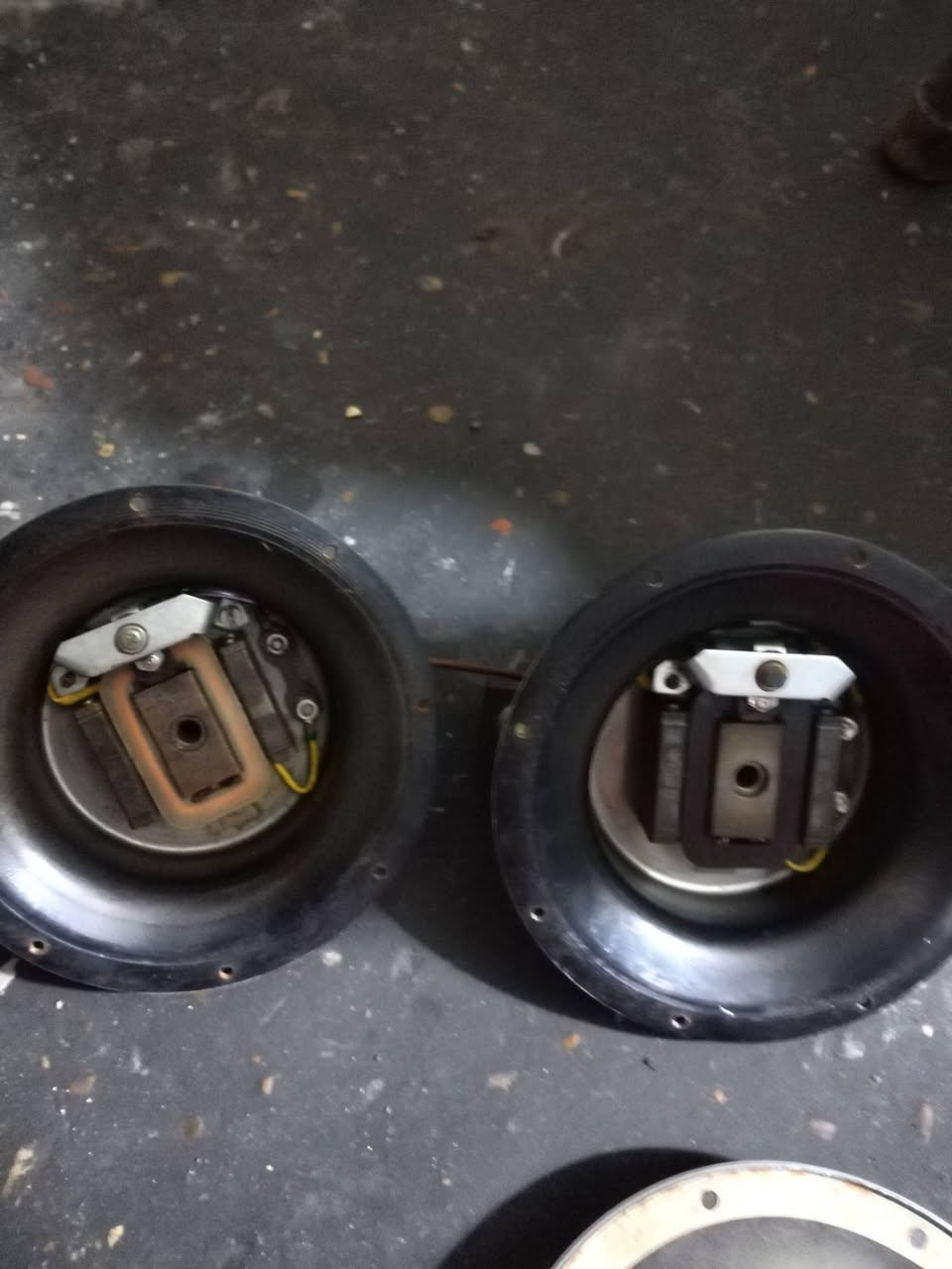 السلام عليكم هوري بوش للبيع جنح المانيات اصليات فايبر بيضه تعمير ايراد سعر مناسب اتصل ***********
