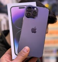 ايفون ١٤ برو ماكس مبدل شاشه تقره اصليه من ابل بطاريه ٨٣ كله شغال جهاز ...