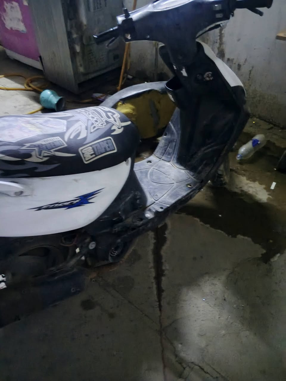 للبيع سعر 250بيه مجال حي بتول ***********
