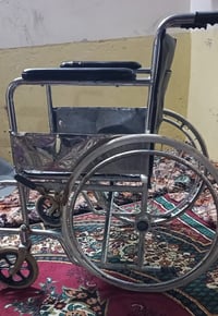 للبيع كرسي معوق نضيف حيل سعر 30 الف  للاستفسار الاتصال على الرقم  0750...