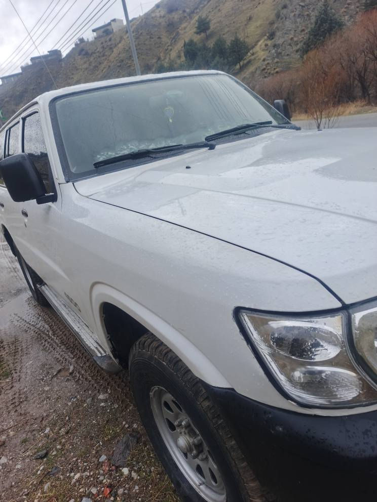 ئەم پەتڕۆڵە بۆفرۆشتن 2001 سێ پارەچە بۆیاخی هەیە اڕم هەوولێرە خرامەوو هەموو شتی بەشەرت گەر مووشتەری تێل بکە *********** شومان, أربيل
