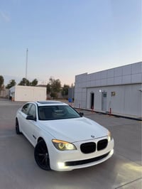 ٧٤٠ لي • ٢٠١١ • فول مواصفات