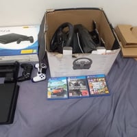 من رخصة الادمن  بلي 4 سلم اون لاين نظيف جدا مستخدم قليل حتى  الكارتونة...