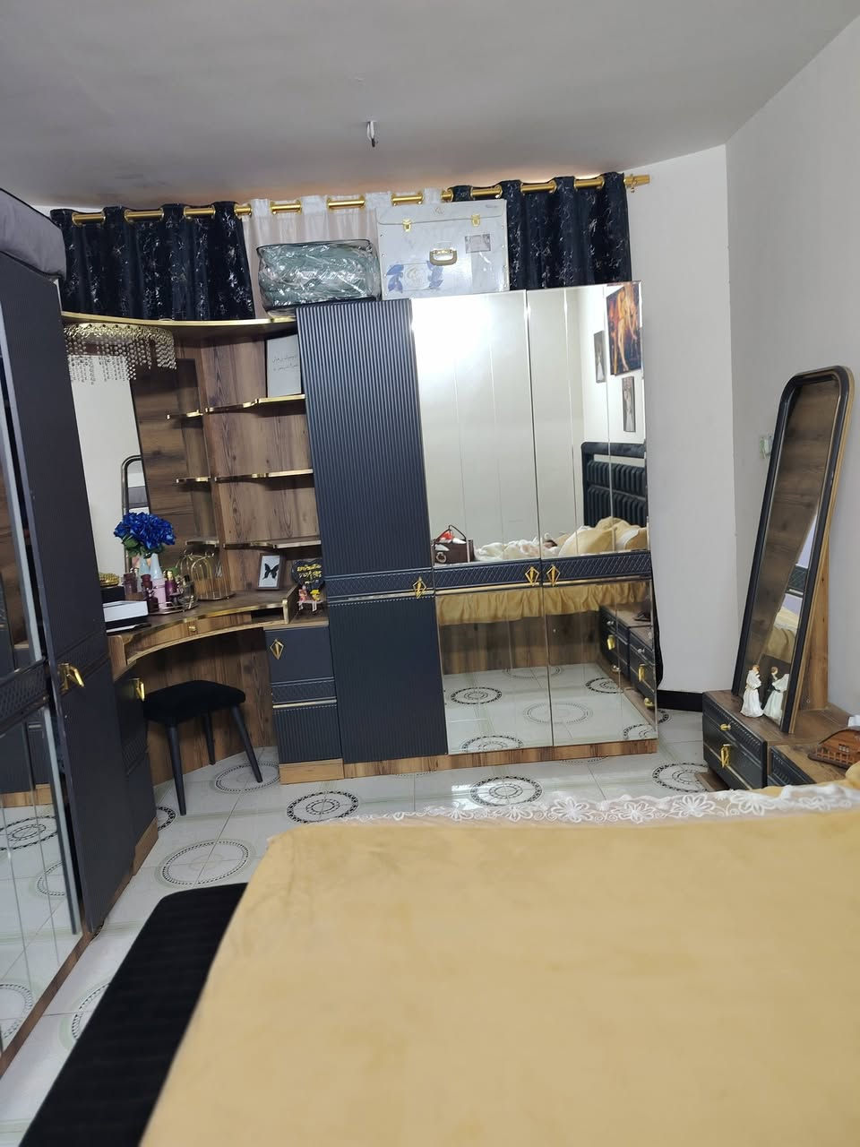 غرفه نوم ١٠ قطع مودرن تركي كل ظرر مابيهه مديلهه زاويه بيهه اناره بل ميز وداخل كنتور سعر مليون وربع وبيهه مجال


**إذا كنت صاحب هذا الإعلان وتريد حذفه لأي سبب، رجاءا أرسل رسالة إلى الدعم الفني**