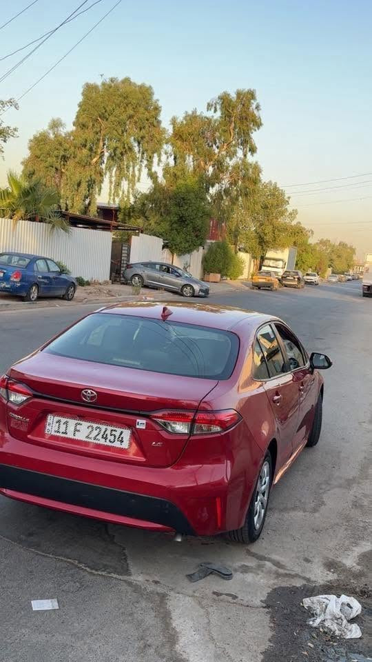 تيوتا كورلا 2020 رقم بغداد   سنويه ب 31
بأسمي  هزه رقم جديد سنويه  جديد.
ماشيه 80mil
محرك 1800 المرغوب مواصفات LE
السياره جديده بمعنى الكلمه #بدون_صبغ 
. بدون معجون بدون دواخل بدون ارباك بجم كبس 
بيها بارد شي بسيط  بخشم بنيد 
خلف كبس اصافح موس ومنزل وياهه صو الحادث   وشرط السياره بعد احله من الصور سياره جديده ومناقصه اي شي 
تخم تاير جديد
باتري جديد
صدر ع وكاله 
كير محرك بشرط 
مدوشمه بل نواب ارضية. 
الون احمر مميز 
سعر 131 بيه مجال كلش بسيط 
مكان السياره بغداد الاعظميه 
***********
