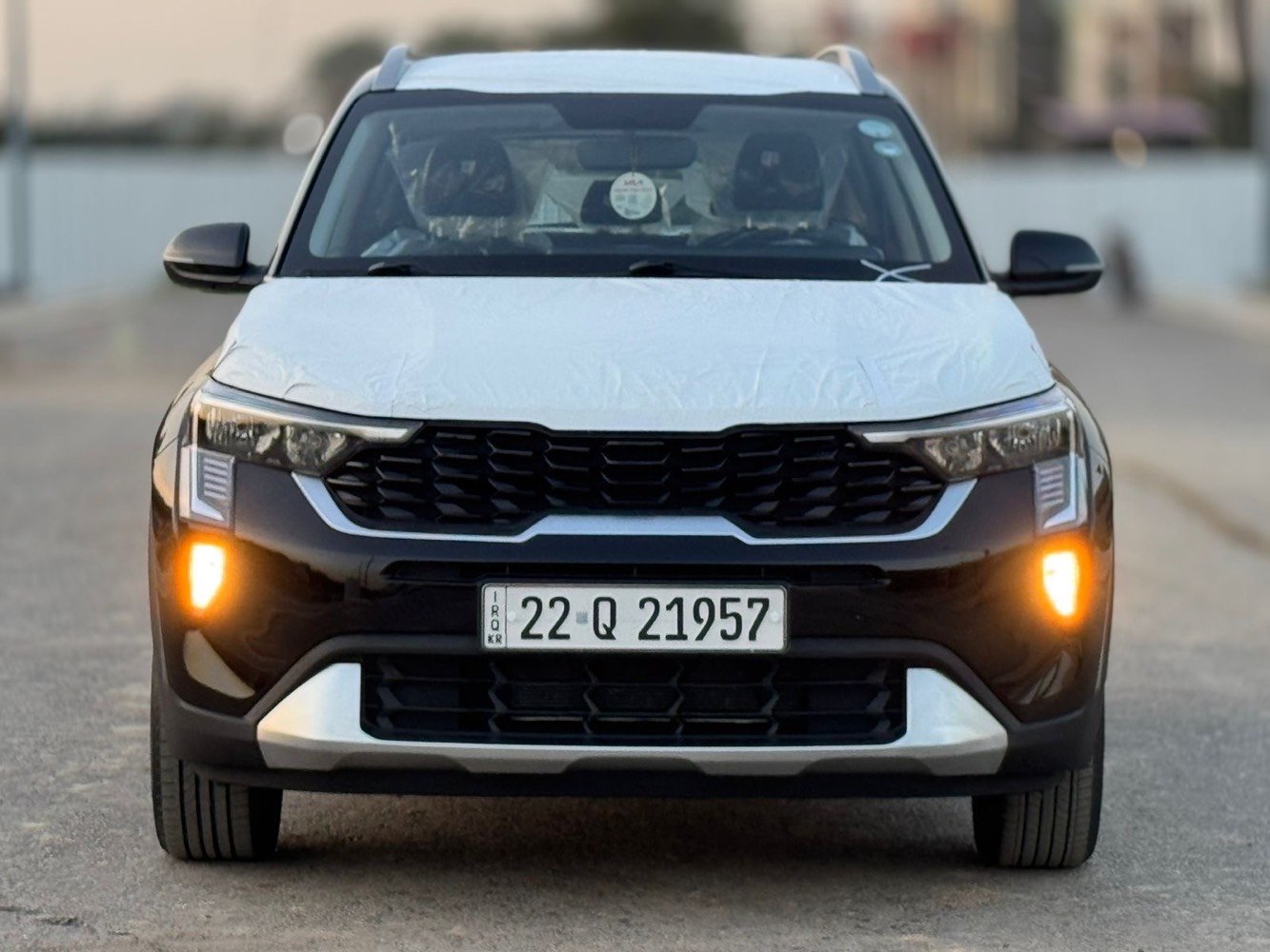 السلام عليكم 

للبيع كيا سونيت موديل 2024 شكل الجديد

🖤🖤🖤🖤لون اسود 🖤🖤🖤🖤
زيرو ماشيه ٤٠٠  كم فقط 
زيرو 
رقم اربيل الجديد باسمي السنويه
لون ابيض صدفي
مواصفات
شاشه كبيره نفكيشن مع كامره
المري ترحيبيه شفط
ويل كب كروم
حساسات خلفيه
تحكم مقود
لايتات هايلوجين مع كشافات
امامي
كشاف ضبابي خلفي
كيجات الكتروني
لايت اوتو كهربه يصعد و ينزل تبريد قطعتين خلفي و امامي
كير اوتو 8 نمر
محرك cc 1600 دبل نوزل
اقتصادي جدا
دبل ايرباك
حساس ضغط الاطارات
شباك بيانو بلاك

💵💸💵💸💰💰السعر 15500 $$

الاتصال ***********

***********